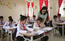 Bộ GD&ĐT: Không bỏ SGK cũ, không gò phương pháp dạy học