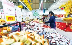 Hàng Tết tăng 15-30% so với ngày thường