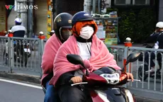 TP Hồ Chí Minh lạnh hiếm gặp: Người dân khoác áo ấm ra đường từ sáng sớm