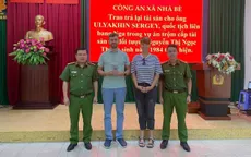 Nữ giúp việc trộm nhiều ngoại tệ của vợ chồng người Nga