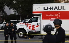 Xe tải lao vào người biểu tình phản đối chính phủ Iran ở Los Angeles (Mỹ)