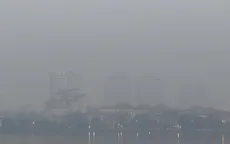 Sương mù dày đặc bao phủ Bắc Bộ, giao thông và sức khỏe bị đe dọa