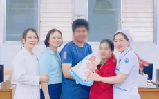 Kéo dài thai kỳ hơn 8 tuần cứu sống trẻ sơ sinh song thai biến chứng phức tạp