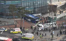 Xe bus lao vào tòa nhà cao tầng giữa thủ đô Seoul, ít nhất 13 người bị thương