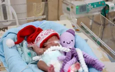 Trẻ sinh non 26 tuần, nặng 550gram ổn định sau 10 tuần điều trị