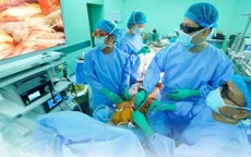 Phẫu thuật nội soi 3D thay van động mạch chủ kết hợp bắc cầu mạch vành