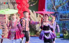 Lên Sơn La đón Tết sớm cùng đồng bào H'Mong