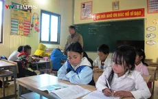 ‘Trồng người’ trên đỉnh Huồi Măn