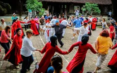 Phát triển văn hóa, con người là trọng tâm