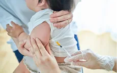 Bận bịu dịp Tết, đừng quên lịch tiêm chủng của con