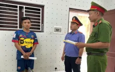 Siết cổ cô gái bán dâm tại phòng trọ để quỵt tiền, cướp tài sản