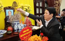 Chủ tịch nước thắp hương tưởng nhớ các đồng chí nguyên lãnh đạo Đảng, Nhà nước