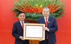 Trao Huy hiệu 45 năm tuổi Đảng tặng Tổng Bí thư Tô Lâm