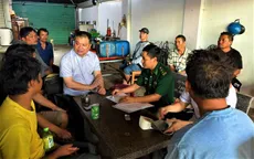 Biên phòng TP Hồ Chí Minh tiếp nhận 9 ngư dân tàu cá bị chìm trên biển