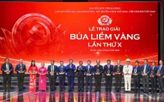 Tuyên dương 96 bí thư chi bộ xuất sắc và trao Giải Búa liềm Vàng lần thứ X