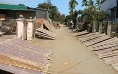 Hối hả vụ Tết ở làng bánh tráng 40 năm tuổi