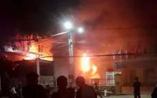 Cháy lớn ở xưởng mây tre đan ở xã Phú Nghĩa, Hà Nội