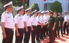 Đại tướng Nguyễn Tân Cương kiểm tra sẵn sàng chiến đấu tại Căn cứ quân sự Cam Ranh