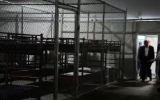 Bên trong các trung tâm giam giữ người di cư tại Mỹ