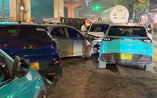 Hà Nội: Nữ tài xế ô tô đi ngược chiều gây tai nạn liên hoàn