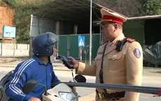 Lạm dụng rượu bia ngày Tết: Nguy cơ ngộ độc và tai nạn gia tăng