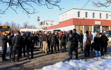 Xả súng tại sân trượt băng ở Rhode Island (Mỹ) khiến nhiều người thương vong 