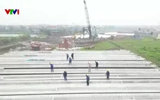 Thi đua ngay từ ngày đầu Xuân: Sôi động khí thế thi công trên các công trường trọng điểm