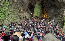 Chùa Hương đón hơn 25.000 khách đầu Xuân