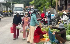 Giữ nếp Tết trong phiên chợ đầu năm