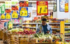 Tiêu dùng Trung Quốc tăng mạnh trong Tết Nguyên đán