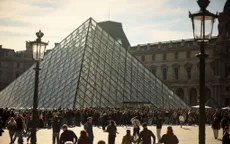 Giám đốc Bảo tàng Louvre từ chức sau vụ trộm trang sức trị giá 88 triệu Euro