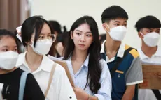 Sinh viên trở lại Hà Nội sớm, bắt đầu năm mới bằng “chiến dịch” dọn phòng