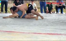 Hà Nội: Một đô vật gãy cổ tử vong ngay trên sới vật ở Kim Anh