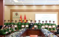 Công an tỉnh Phú Thọ khen thưởng đột xuất thành tích phá nhanh vụ án trong dịp Tết
