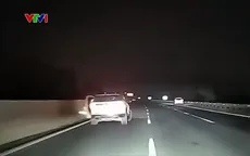 Bất cẩn khi dừng đỗ trên cao tốc