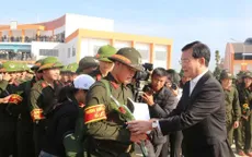 Đảng viên trẻ tình nguyện lên đường nhập ngũ