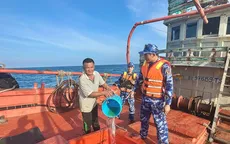 Bắt giữ tàu cá vận chuyển trái phép hơn 50.000 lít dầu trên vùng biển Tây Nam