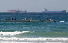 Iran bác thông tin đóng eo biển Hormuz