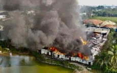 Cháy dữ dội xưởng nệm mút 1.000m² ở Đồng Nai