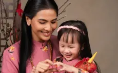 Điểm tin sao Việt: Á hậu Trương Thị May công khai con gái