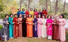 Sắc xuân lan tỏa cùng tà áo dài Việt