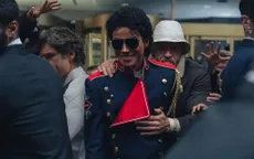 Anh em nhà Jackson lục đục sau buổi chiếu phim tiểu sử về Vua nhạc Pop