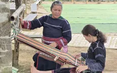 Niềm vinh dự của đồng bào các dân tộc khi cầm lá phiếu tại Thủ đô