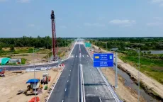 Cao tốc Hậu Giang - Cà Mau tạm dừng lưu thông