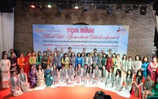 Hoa hậu Hoàn vũ Quốc tế 2025 ấn tượng với tình yêu áo dài của người Việt Nam