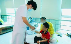 Cảnh báo bỏng do bình gas mini ở trẻ nhỏ