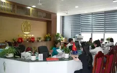 Dùng VNeID làm thủ tục hộ tịch, giảm giấy tờ