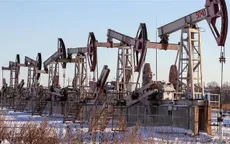 Giá dầu Brent lại vượt 100 USD/thùng