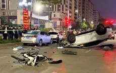 Tài xế xe Lexus ngủ gật, gây tai nạn liên hoàn trên phố Trung Kính (Hà Nội)