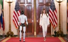 Đệ nhất Phu nhân Melania Trump sánh bước cùng robot